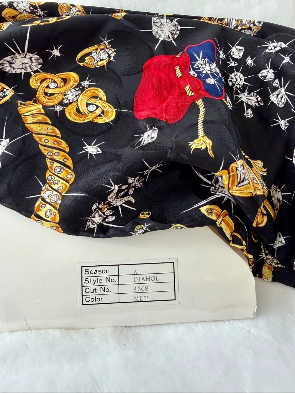 NOS Vtg 1992 Nicole Miller 43